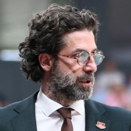 Tomislav Tomović, the head coach at Lokomotiv Kuban PBC