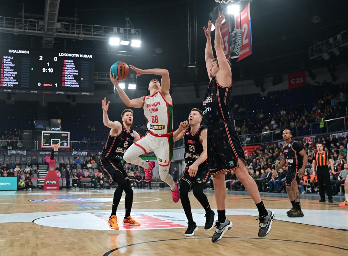 Травмы не помеха: «Локо» вдевятером берёт реванш у «Уралмаша»