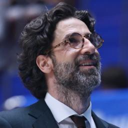 Tomislav Tomović, the head coach at Lokomotiv Kuban PBC