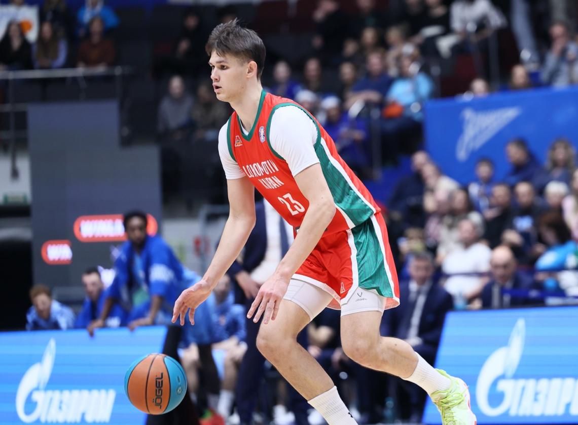 Всеволод Ищенко: «Если вышел на площадку, надо доказывать, что чего-то стоишь»