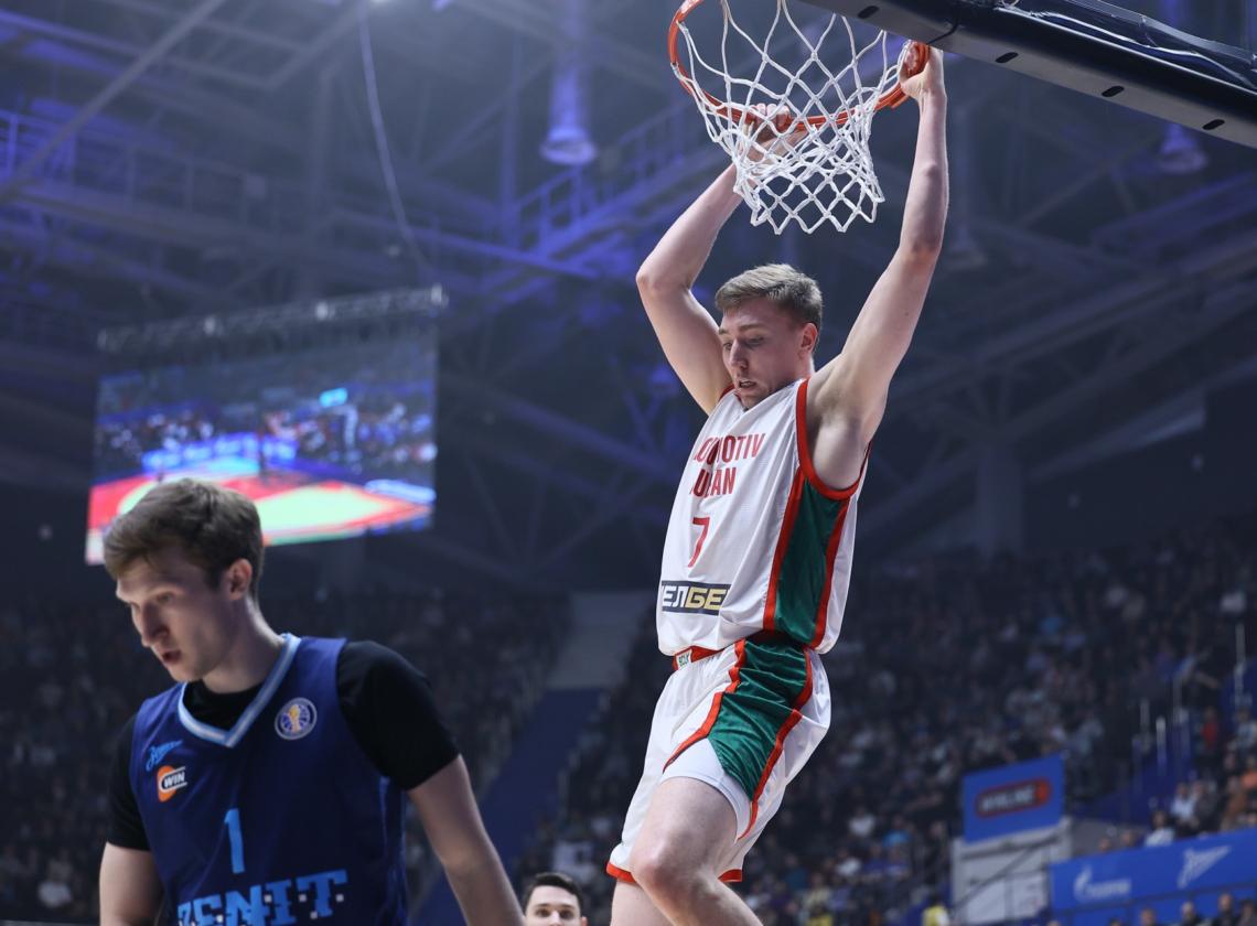 Лучший с начала сезона матч в защите приносит выездную победу над «Зенитом»