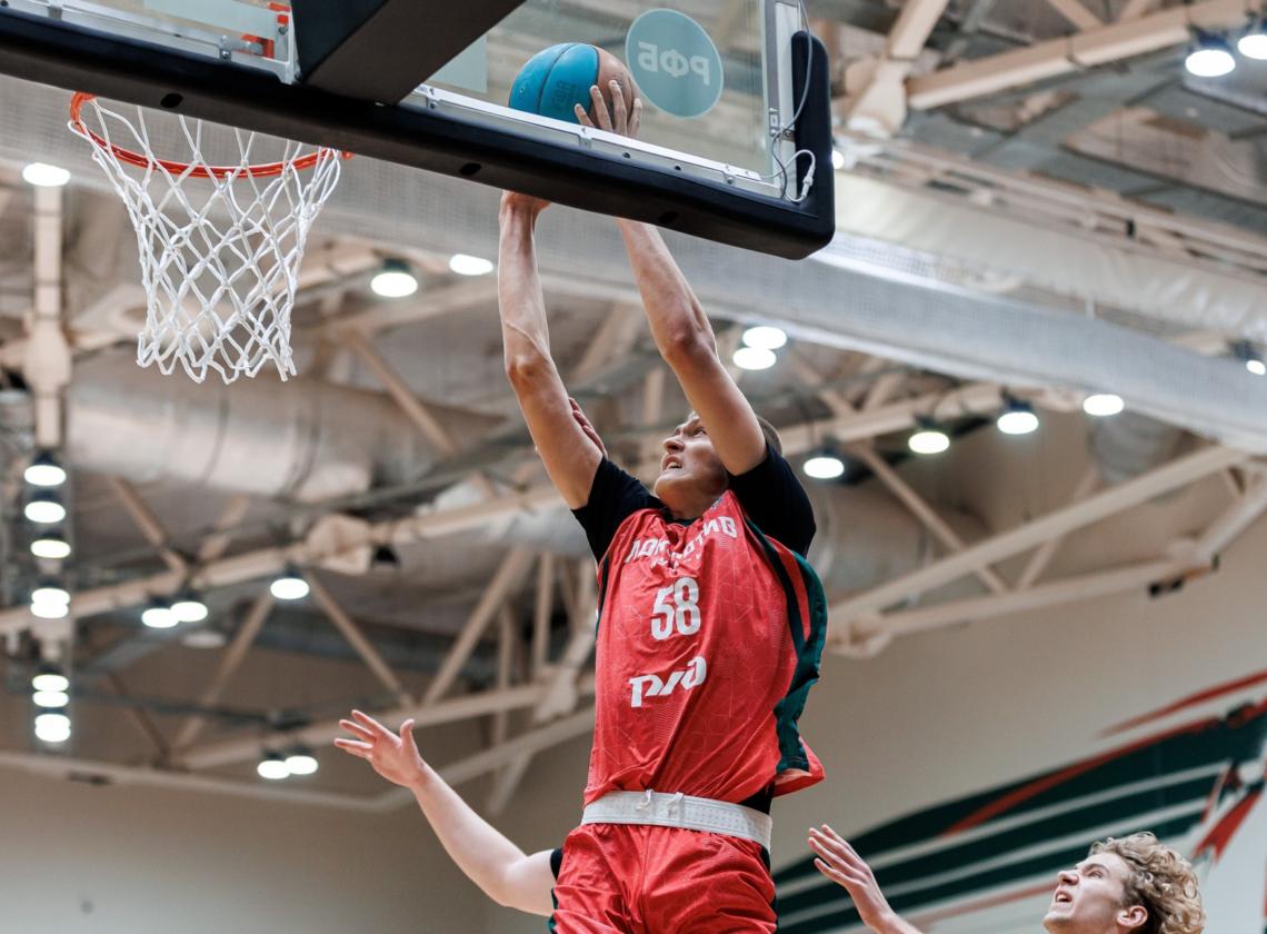 Игроки «СШОР-Локо» второй раз подряд исполнили «момент месяца» в молодёжном чемпионате