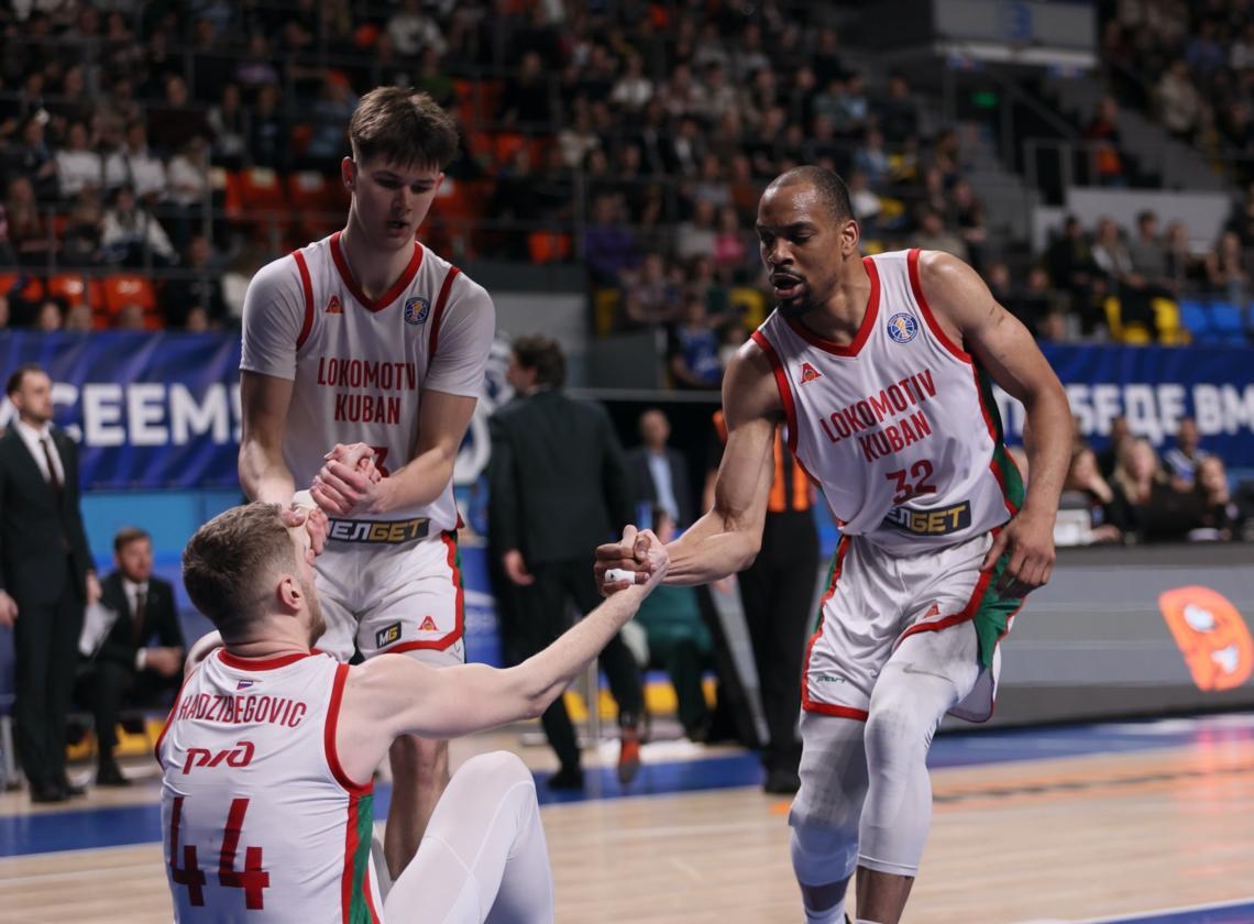 Два данка игроков «Локо» – в еженедельном топе